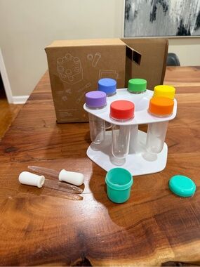 Lovevery “Liquid Lab” Activity Set – great condition